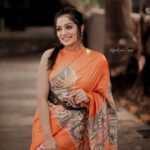 Arya Instagram - Less perfection more authenticity …. അർത്ഥം എന്താന്നു ഒന്നും ചോദിക്കരുത്‌ . എനിക്ക് അറിയാൻ പാടില്ല . കണ്ടു ഇഷ്ടപ്പെട്ടു എടുത്തു ... അത്ര തന്നെ 🤪🤭 Pc @renjith_raveendran_fotografie MUA @vikramanvijitha #picoftheday #sareelovers #fashionista