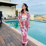 Arya Instagram – Getting myself some FLAMINGO vibes for today 🦩❤️

#vibes #allaboutadventures #selflove #fashioninsta #dressup Four Points by Sheraton Kochi Infopark