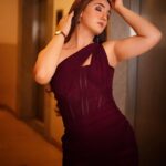 Ashnoor Kaur Instagram - Starry eyes sparking up my darkest nights🥀 . . . #WhatIWore #ashnoorstylediaries Outfit @kostume_county HMUA @makeupbysabashaikh 📸 @akphotography_mumbai