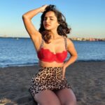 Ashu Reddy Instagram - I belong to the wild, beach I mean!! ☀️💋♥️ #ashureddy #beachvibes #waterbaby🐳 #newmexico #traveladdict 🛫 New Mexico
