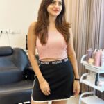 Ashu Reddy Instagram - A simple and good haircut day! ♥️ #ashureddy @_hairline_studio_ #hairstyles #simplebutbeautiful 🍓