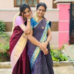 Athulya Ravi Instagram – தீப ஒளி உங்கள் வீட்டை அழகாக ஒளிரச் செய்து உங்கள் வாழ்க்கைக்கு மேலும் அர்த்தத்தை சேர்க்கட்டும். இனிய தீபாவளி வாழ்த்துகள்!🪔🪔 #happydiwali #diwali #diwaliwithfamily💕 #coimbatore !! 
Saree @kovaipattu ❤️