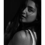 Avantika Mishra Instagram – What makes your 🖤 sing?