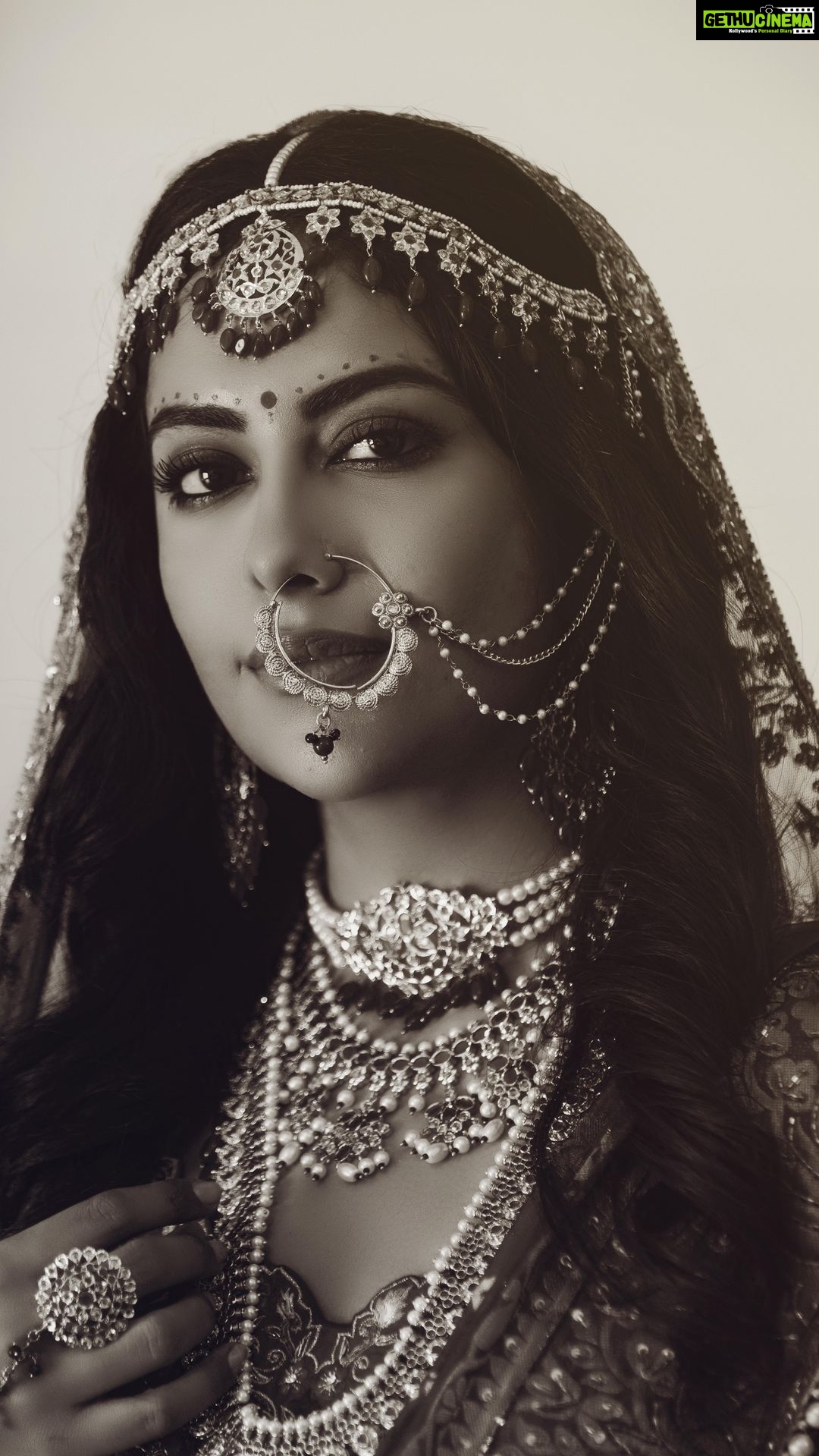 Avika Gor Instagram – BTS #kazakhbusinessinindia Photography @varry6691 ...