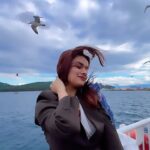 Avneet Kaur Instagram - 💙🌊 #throwback #reelsinstagram #reelitfeelit #istanbul