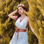 Avneet Kaur Instagram - Darling don't be afraid I have loved you For a thousand years I'll love you for a thousand more 🤍🍁🍂 Antalya, Turkey
