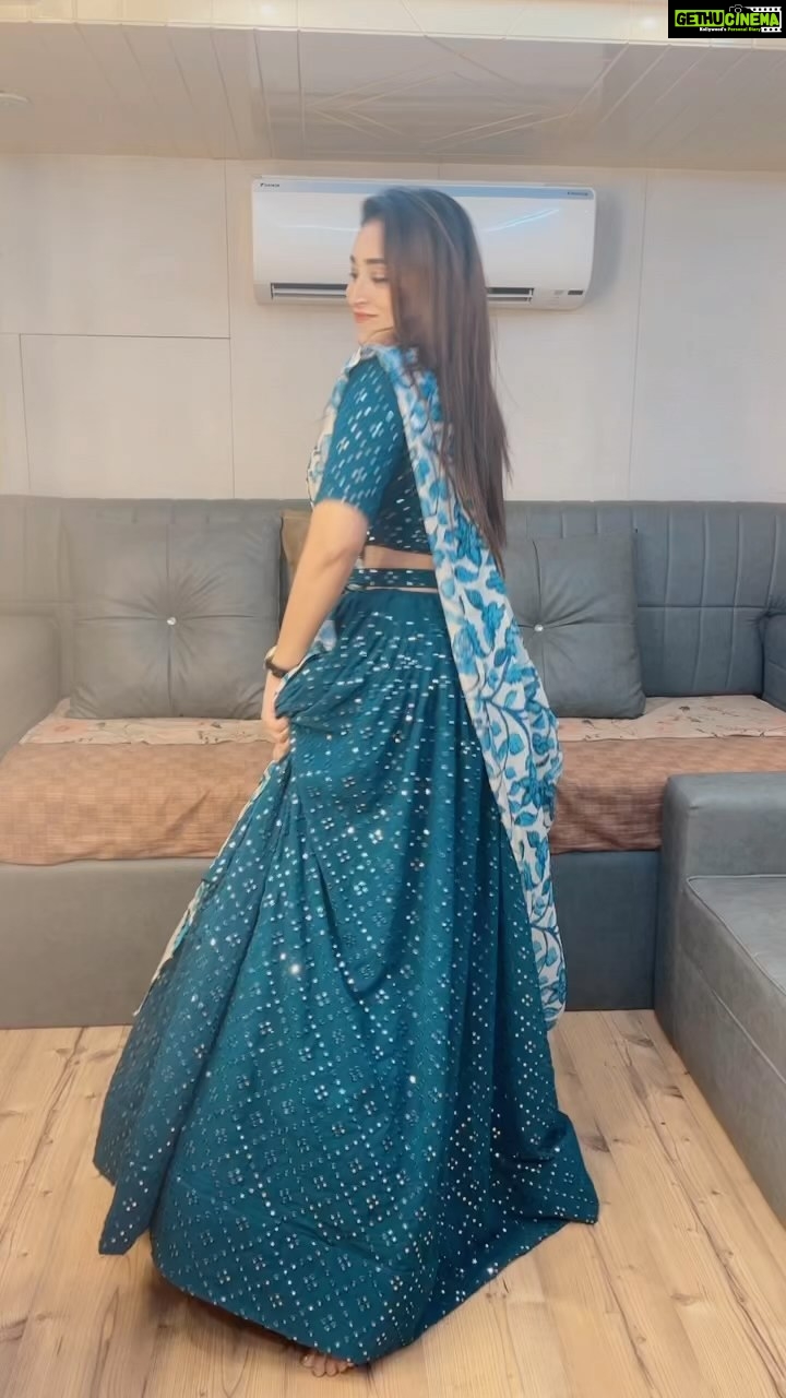 Bhanu Sri Mehra Instagram - 🦋 Outfit by: @riya_designing_studio Jewellery: @silversashti #instagram #reels #instafashion #trendingreels #reelsinstagram #bhanusree🔥❤️ #instalove