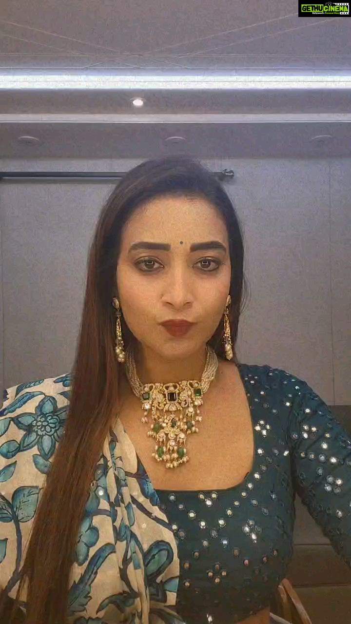 Bhanu Sri Mehra Instagram - 🦋 Outfit by : @riya_designing_studio Jewelry; @silversashti #instagramreels #Instagram #trending #instagood #bhanusree🔥❤️