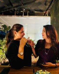 Bhanu Sri Mehra Instagram - Last night my birthday party 🥳 @ashu_uuu @sipligunjrahul @syedsohelryan_official @anchorshiva @actress_hariteja #birthdaywishes #thankyou #happyday #party #time #bhanusree🔥❤️
