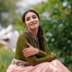Bhanu Sri Mehra Instagram - Being your own unique ✨️ self is pure beauty 🔱 Wearing: @radheshyam_designer_studio 📸: @manoj_gangula Jewelry: @pretty.jewelbox #tollywoodactress #telugupilla #bhanusree🔥❤️ #actorlife #busy #newclick