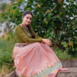 Bhanu Sri Mehra Instagram - Being your own unique ✨️ self is pure beauty 🔱 Wearing: @radheshyam_designer_studio 📸: @manoj_gangula Jewelry: @pretty.jewelbox #tollywoodactress #telugupilla #bhanusree🔥❤️ #actorlife #busy #newclick
