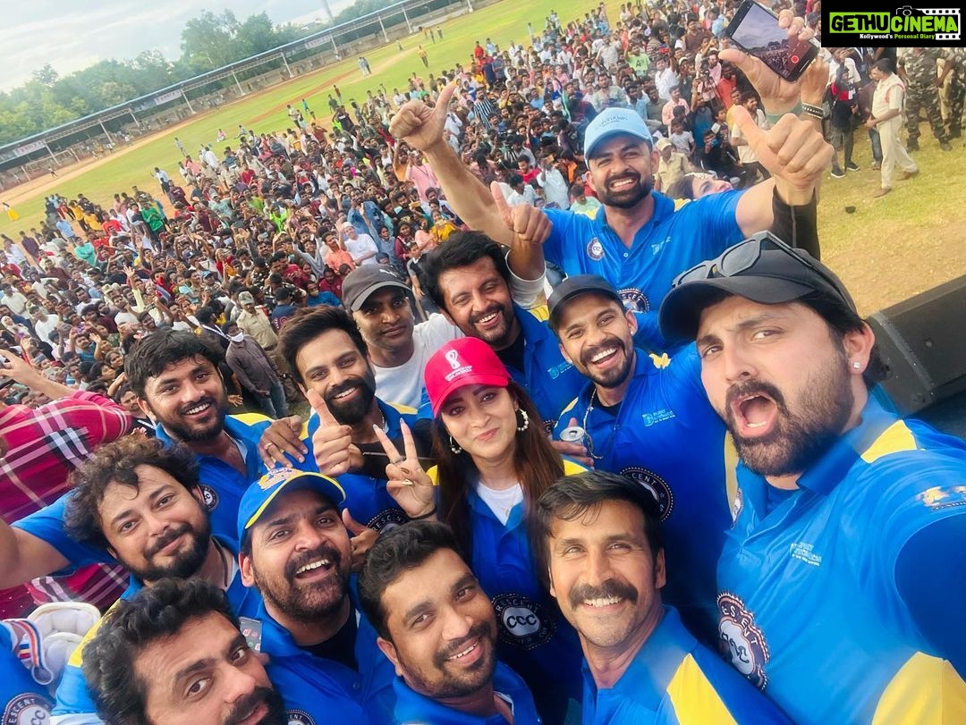 Bhanu Sri Mehra Instagram - Won 🏆 hyeeee💙 @tanishalladi @samratreddy @sreeramachandra5 @vishwa @raviprakash.actor @syedsohelryan_official #instagram #instafashion #won #ccc #cricket #match #game #lovegame #anantapur