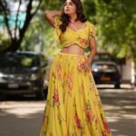 Bhanu Sri Mehra Instagram - 🌼 Outfit by: @varuni_couture #instagram #teluguactors #bhanusree🔥❤️ #newpost #tollywoodhotactress