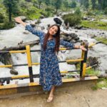 Bhanu Sri Mehra Instagram – Beautiful things never seek for attention 🍀

#bhanusree🔥❤️ #nature #kashmir #love #happyface #instagram #aruvalley