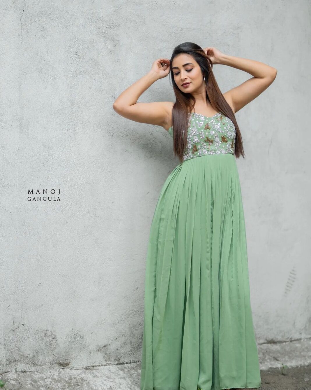 Bhanu Sri Mehra Instagram - Sky reminds me , i still have to fly ✨️ 📸: @manoj_gangula Wearing: @jahnavivarmalabel Hairstyles: @hairstylistravi #actorslife #busy #bhanusree🔥❤️ #newclick #loveselife