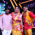 Bhanu Sri Mehra Instagram - Dance icon today 9pm on Gemini TV don't miss it guy's @raju_dhee10 @iam_assy_7 #dance #lovealways #bhanusree🔥❤️ #instsgramfashion