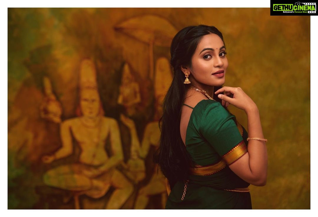 Bhavani Sre Instagram - Styling : @navadevi.rajkumar Photography : @bhagathmakka Hair and make up : @viji_sharath Outfit : @the_urban_doe