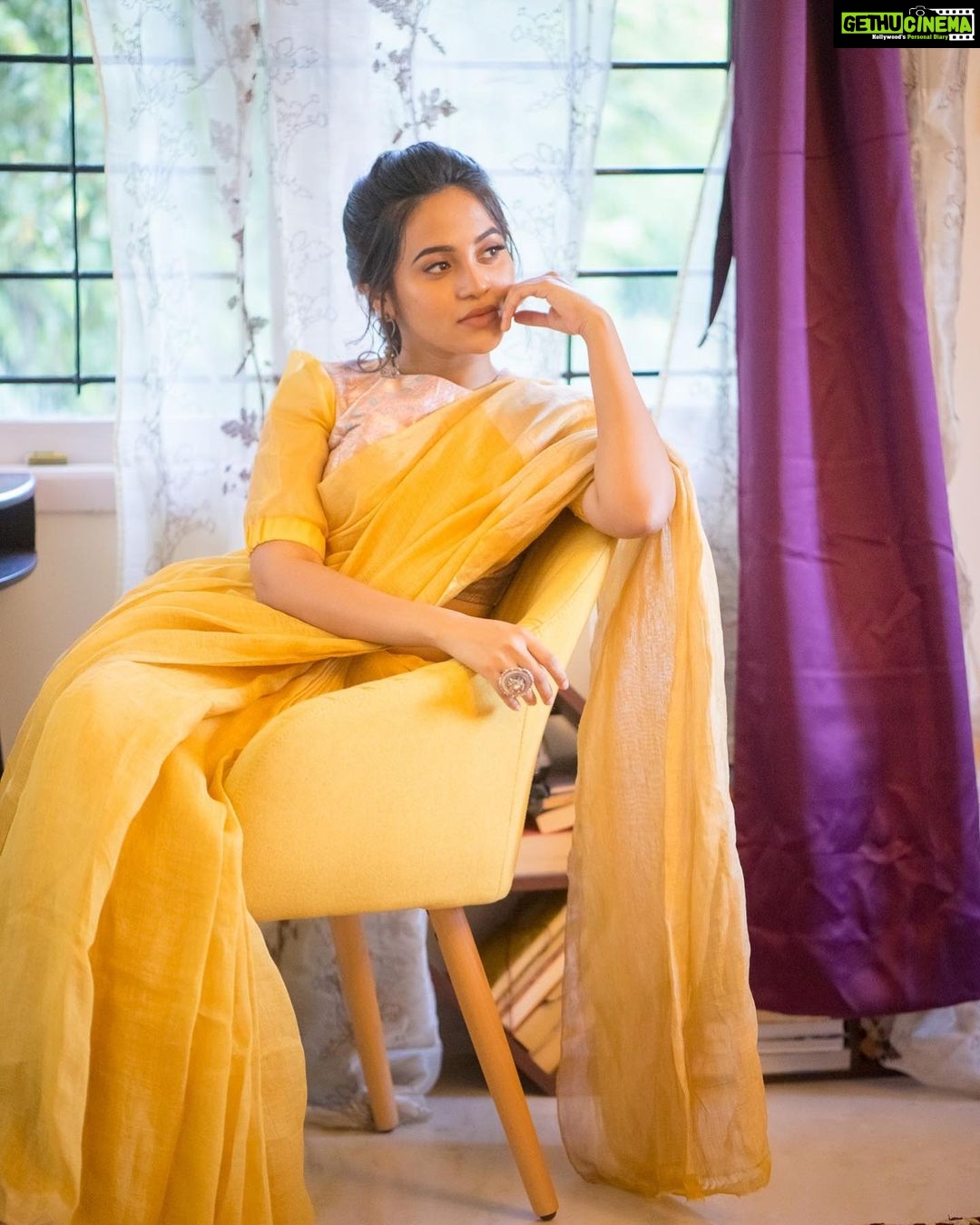 Bhavani Sre Instagram - Photography - @rp3825 Styling - @style.with.kr Make up - @chisellemakeupandhair Hair - @tangled_by_ila Saree - @hashtagazhagi Blouse - @talesofthayal Jewels - @bhavyarameshjewelry Vote of confidence courtesy - @madhuskumar 😂❤️