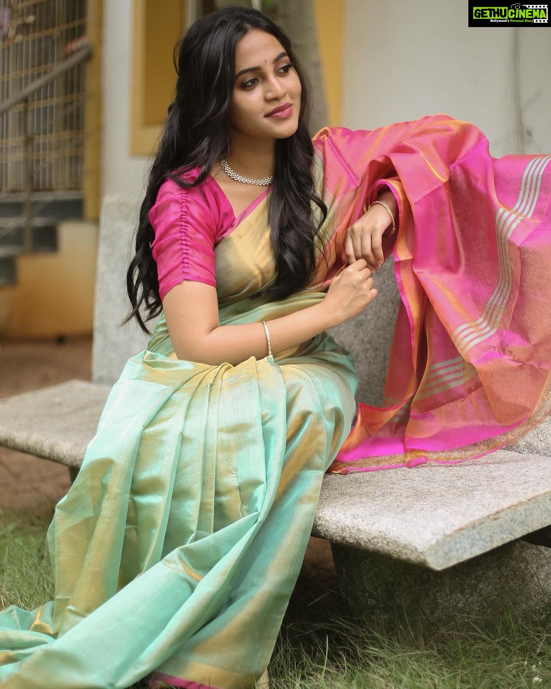 Bhavani Sre Instagram - Saree: @thepallushop Photography: @kanmaniphotography Make-up: @suganthi.themua Hair: @zuci.hairnmakeup Stylist: @style.with.kr Jewellery: @rimliboutique Blouse: @talesofthayal
