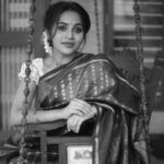Bhavani Sre Instagram - Saree: @thepallushop Photography: @kanmaniphotography Make-up: @suganthi.themua Hair: @zuci.hairnmakeup Stylist: @style.with.kr Jewellery: @rimliboutique Blouse: @talesofthayal