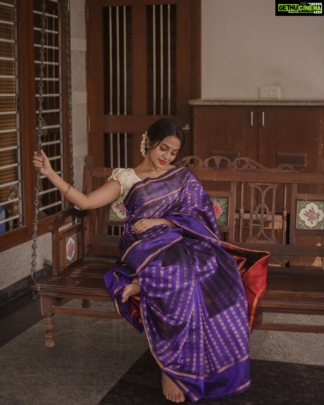 Bhavani Sre Instagram - Saree: @thepallushop Photography: @kanmaniphotography Make-up: @suganthi.themua Hair: @zuci.hairnmakeup Stylist: @style.with.kr Jewellery: @rimliboutique Blouse: @talesofthayal
