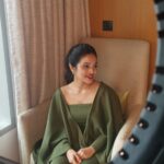 Bhavani Sre Instagram - Bts of @caratlane shoot ! @madhuskumar @manasimahesh @purpleparrot.makeup @labdhilodha_ @sakshiparkashlabel @manasimaheshphoto