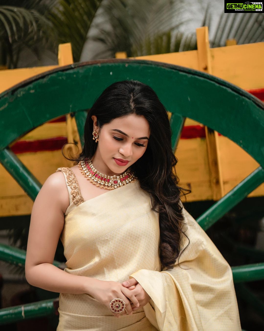 Bhavani Sre Instagram - @anjushankarofficial x @artistrybyolivia x @fifth_angle_studios x @rimliboutique