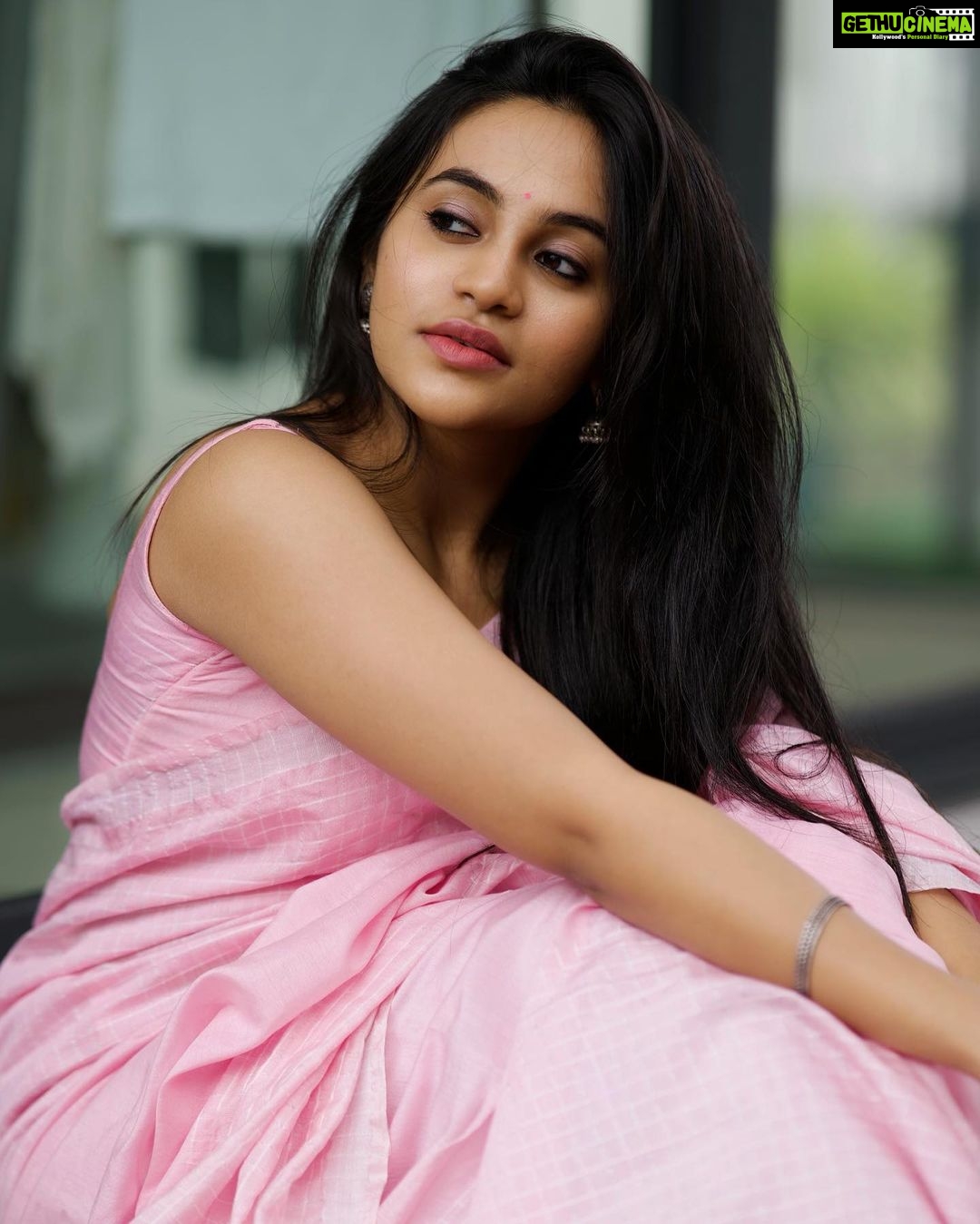 Bhavani Sre Instagram - Blouse : @aishwaryakumar.in