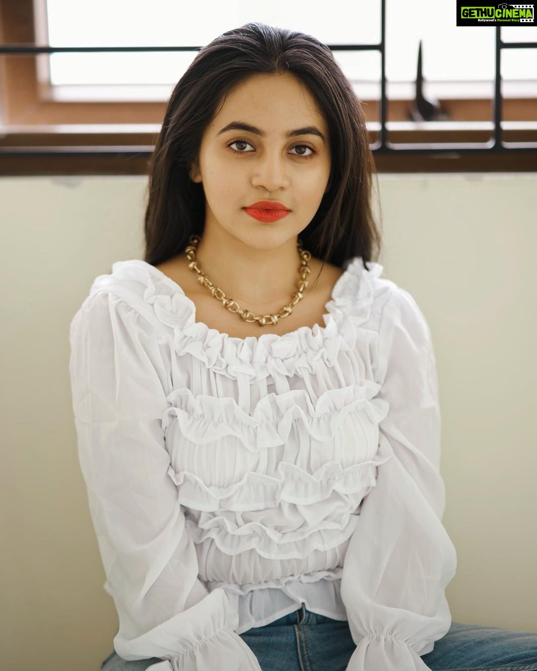Bhavani Sre Instagram - Wearing : @thehazelavenue Thank you @krithika_ramanioffl and @jananiiyer for this really pretty looking top! Guys do check out their collection! You all will find really pretty stuff to buy and wear!