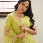 Bhavani Sre Instagram - Jewellery : @rimliboutique Wearing : @officialshrutiagarwal Hair : @kabooki_mua