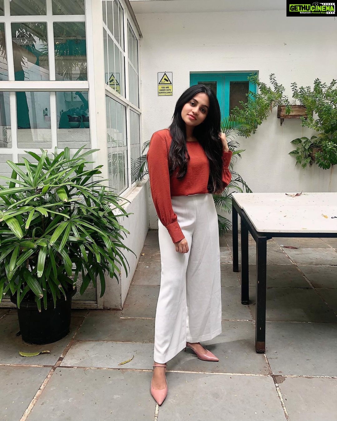 Bhavani Sre Instagram - You are under CCTV surveillance. Styling : @madhuskumar !!!!! Ok? Nolita Pizzeria