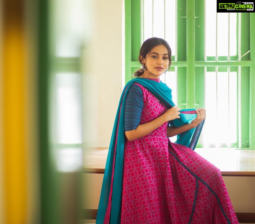 Bhavani Sre Instagram - Wearing : @manjalcouture Photography : @vidhyavijay Hair and makeup : @suganthi.themua Styling : @lavanya_gopal