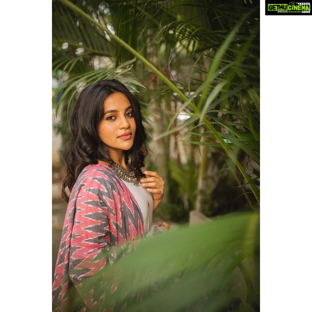 Bhavani Sre Instagram - Wearing : @manjalcouture Photography : @vidhyavijay Hair and makeup : @suganthi.themua Styling : @lavanya_gopal