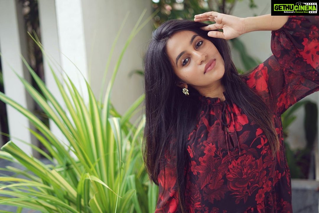Bhavani Sre Instagram - Photography : @sindhumanjari