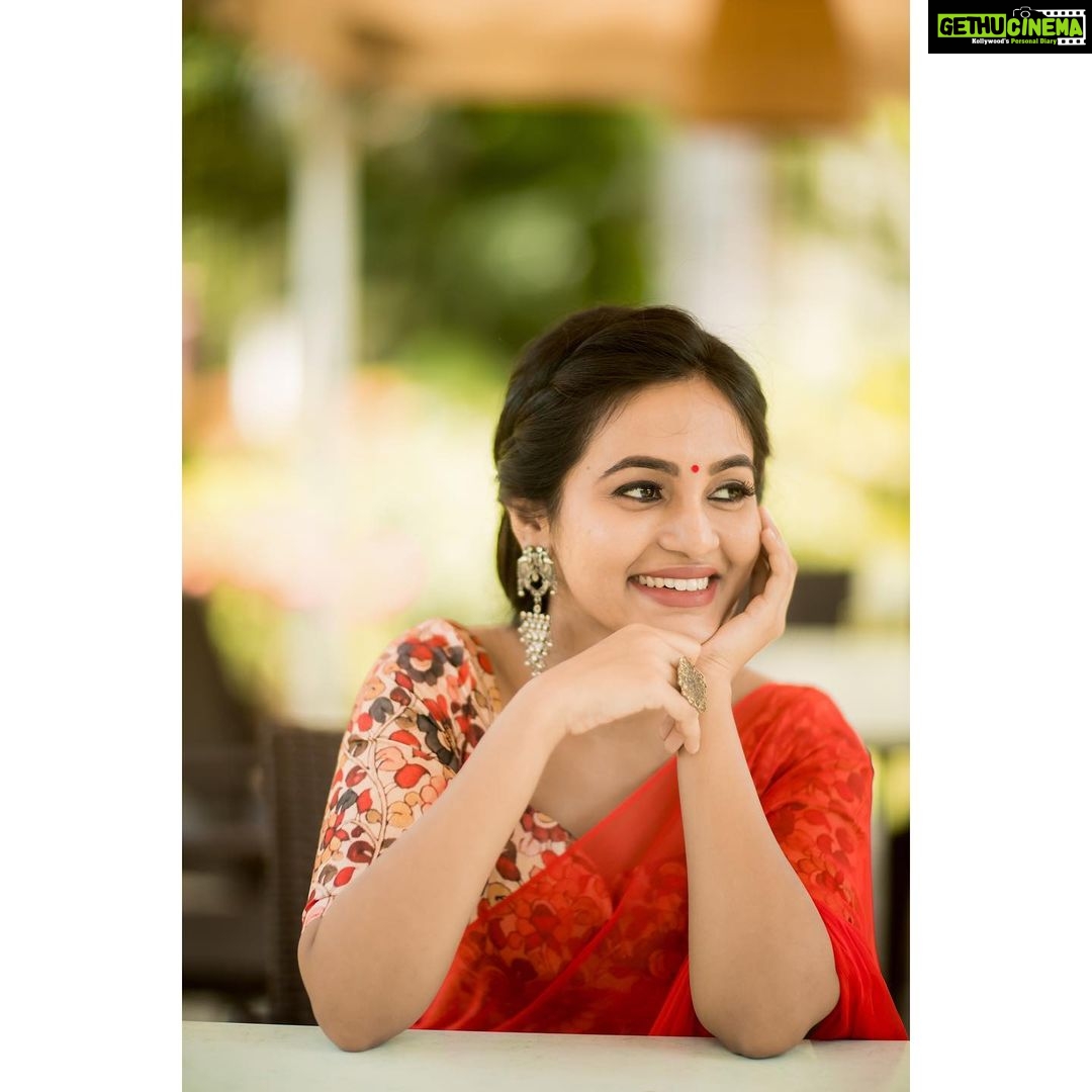 Bhavani Sre Instagram - Wearing : @swaadh Photography : @camerasenthil Stylist : @swapnaareddyofficial Make up : @artistrybyshanu Hair : @devismakeupartistry Accessories : @yoursethnically