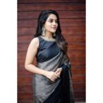 Bhavani Sre Instagram - Photography : @kiransaphotography Wearing : @anjushankarofficial Accessories : @rimliboutique Hair : @maryisabella20 #saree #black #happygirlsaretheprettiest