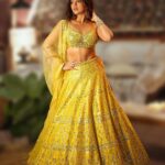 Bhumi Pednekar Instagram - Ok really last ones… Styled by @sanamratansi with @jaferalimunshi Outfit and earrings @perniaspopupshop @perniaspopupstudio_london Bangles @azotiique Hair @hairstories_byseema Make up @bhumipednekar Photographer @one.portrait.please