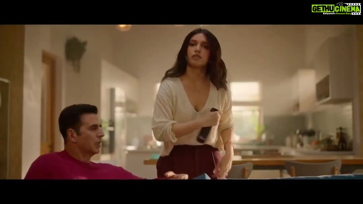 Bhumi Pednekar Instagram - They say that the way to someone’s heart is through food. My association with @catch_foods resonates this feeling. Let’s cook joy together with Catch Foods, #KyunkiKhaanaSirfKhaanaNahiHota