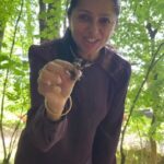 Bhumika Chawla Instagram - That’s a crawdad ( kind of like a tiny lobster 🦞) …. Thank you Mr. Jim @kidsshortstories and Jocylyn :) @jocjacob987 There’s always a first time to doing everything 😊 and the spirit of trying new things in life … Fond memories 😊✨( South Carolina -May 2022 )