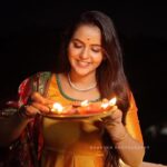 Chaitra Reddy Instagram - 🪔Happy Diwali🪔 I wish u all a happy and safe festival 🎉💥🔥 Costume : @tamarachennai ✨ VC : @dhanush__photography 🔥