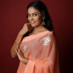 Chandini Tamilarasan Instagram - Good morning fam ❤️❤️ Team📸: @the.portrait.culture @shotsbyuv @studio_j_by_jagadhish @sat_narain MUA - @mua_supriya Hairstylist - @prem_hairstyle Assisted by - @ramanna386 #chandinitamilarasan #chandini #vtk #mallipoo #arr #arrahman #vendhuthanindhathukaadu #reels #reelsinstagram #gauthamvasudevmenon #tamil #tamilcinema #tamilactress #kollywood #kollywoodactress #mallipoosong #mallipoosongvibe #chennaiinfluencer #silambarasan Chennai, India
