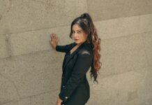 Chandini Tamilarasan Instagram - Which one is your fav. ? 📸 - @thestoryteller_india ✨ Styling - @navadevi.rajkumar ✨ Outfit - @vynod.sundar Mua - @anupama.krishnamachari ✨ Hairstylist - @prem_hairstyle ✨ #chandinitamilarasan #chandini #tamil #tamilactress #photoshoot InterContinental Chennai Mahabalipuram Resort