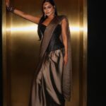 Chandrika Ravi Instagram - Golden Diwali 🪔