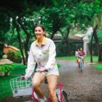 Daisy Shah Instagram - Here’s ur reminder @travelwithjourneylabel that it’s time to do this again! #trowbacktuesday . . . #journeylabel #travelwithjourneylabel #thinkholidaythinkjourneylabel #yourarespecial