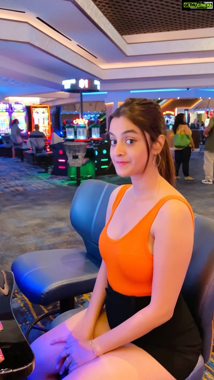 Darshana Banik Instagram - Great Gambler 🤪 #lasvegas #usa #holiday #reels #reelsinstagram #reel #reelkarofeelkaro #reelitfeelit #inthemoment