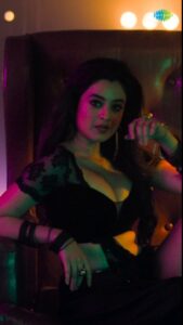 Darshana Banik Instagram - #HappyHoeJaRe is out now! আর অপেক্ষা করবেন না! Start making reels on the high octane song and tag @saregamabengaliofficial @darshanabanik and @om_sahani15 Creativity এর কোন অন্ত নেই! Get your creative hats on and make reels now! #Trending #TrendingSongs #trendingsong #newsong #bengali #music #bengaliartist #bengaliactress #bengalimovie #youtube #HappyHoeJa #HappyHoeJaRe #ItemSong #BhoyPeona #saregamabengali #Saregama #antaramitra #darshanabanik #darshanasong #darshana #dance #dancenumber #Reel #trendingreels