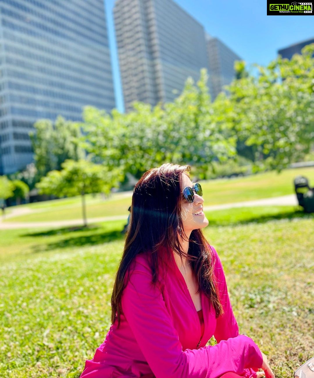 Darshana Banik Instagram - Everyday we are losing green spaces in our cities. No one seems to care where we city dwellers are heading or what we are leaving behind for our future generations. All the city residents may not be able to make a big difference to the environment we live in, but we can start small. As a first step lets engage with our local governing bodies, neighbours & local organisations to save smallest of small green patches in the city. #WorldEnvironmentDay #WorldEnvironmentDay2022 San Francisco, California