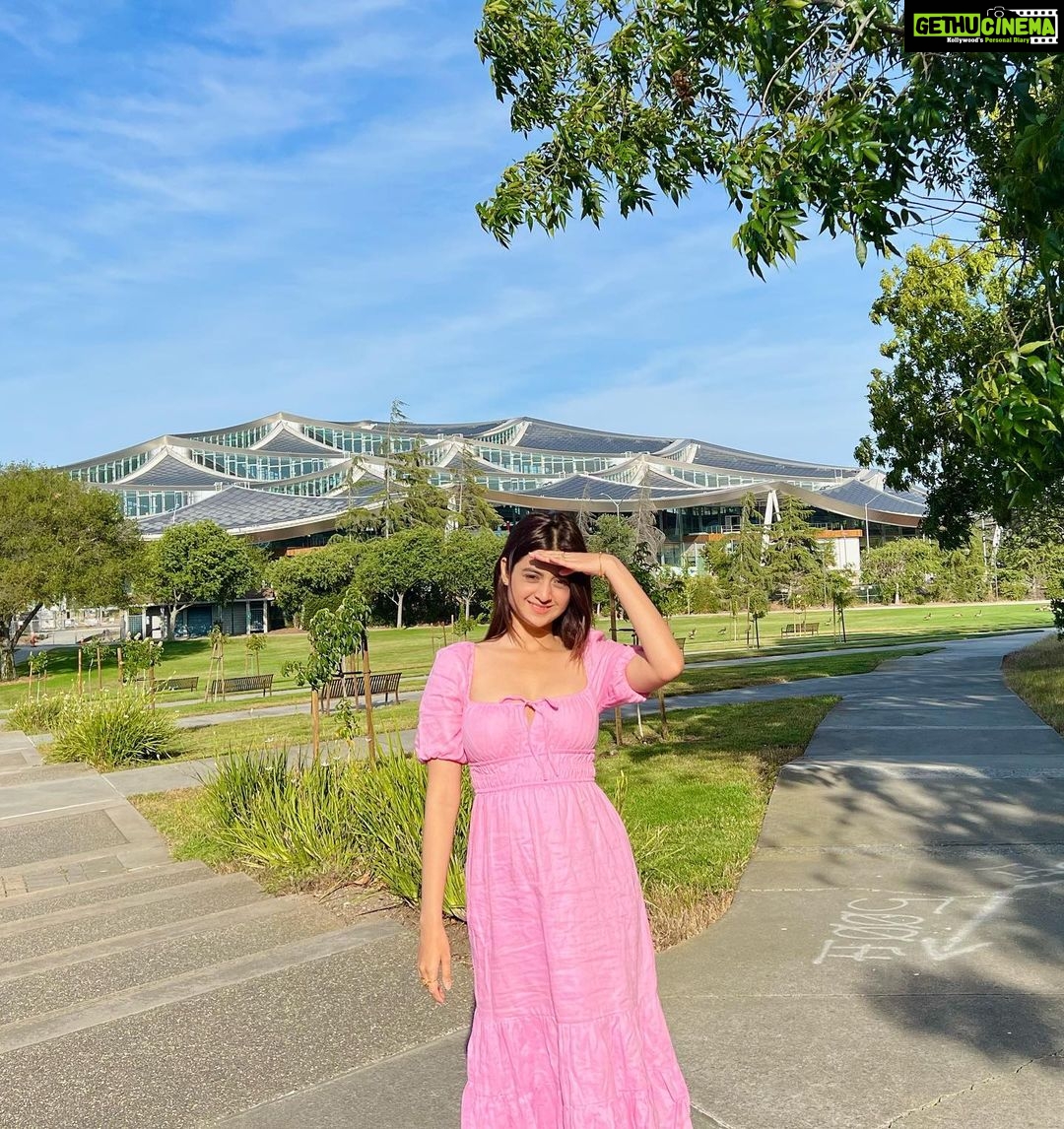 Darshana Banik Instagram - Google headquarters is 3mins drive from my brother’s new home. We made a quick stop at the office to meet our family friend and this touristy click happened. #SiliconValley #California #MountainView #USA #techcompany #google #googleheadquarters Google Headquarters