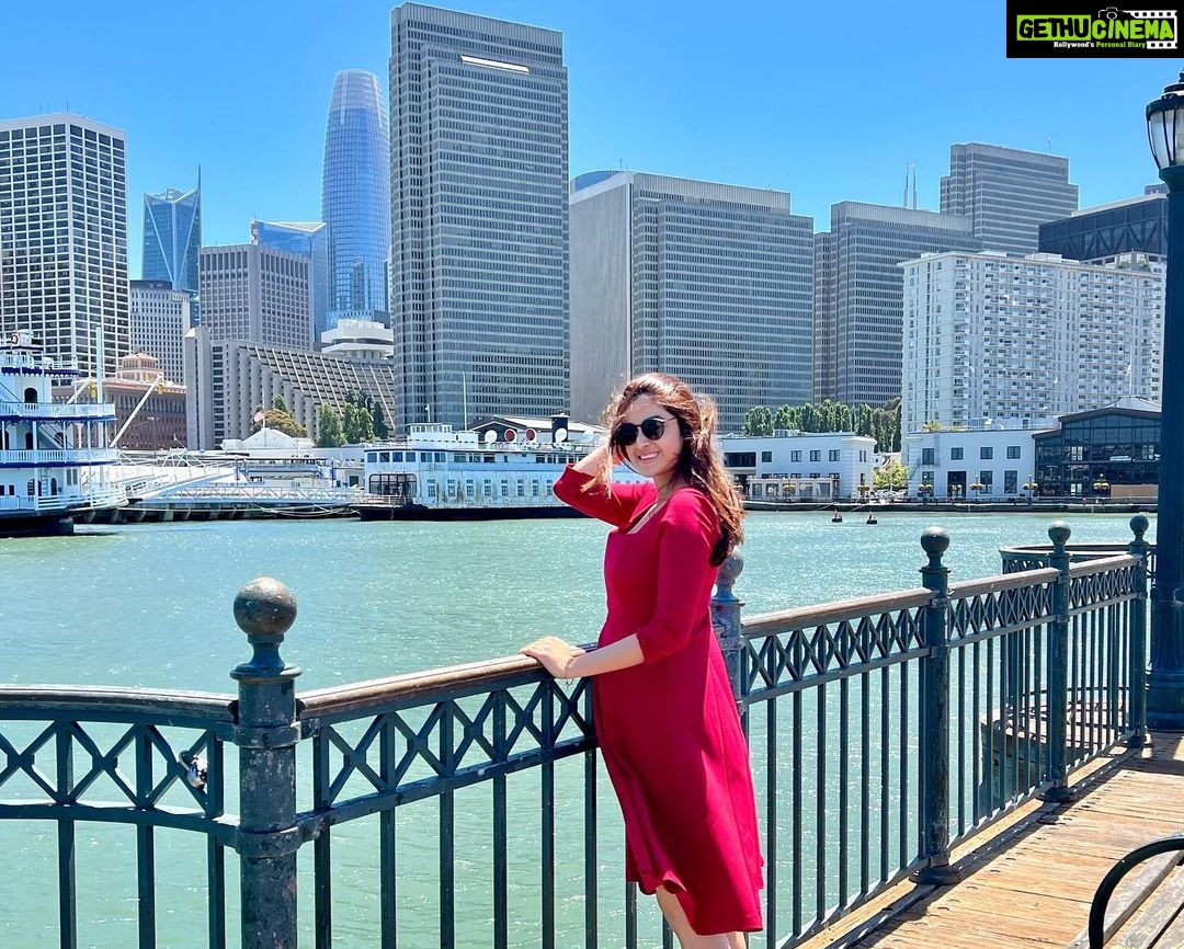 Darshana Banik Instagram - It was a happy sunny Sunday ☀️ San Francisco ❤️ #sanfrancisco #california #usa #TravelWithDarshana #ferrybuilding #pier #sunnyday #sanfranciscolife #sanfranciscobay #sanfranciscolife #city #cityscape #instagood #instapic #travel #travelphotography #travelgram #familytime San Francisco, California