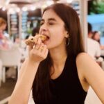 Darshana Banik Instagram - Exploring Silicon Valley food scene with my sis-in-law. 👭 Enjoyed some chilled Mojito 🍹with crab cake 🦀 at a Cuban restaurant. 🇨🇺 Followed by dinner at this famous Italian place. 🇮🇹 Pizza with prosciutto & burrata cheese. Well done Branzino fish and of course my favourite part, Sicilian cannoli for dessert. 😋😋 #paloalto #california #sanfrancisco #bayarea #food #foodie #exploring #restaurants #siliconvalley Palo Alto - California State of USA